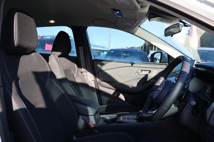 2025 Nissan QASHQAI ST-L