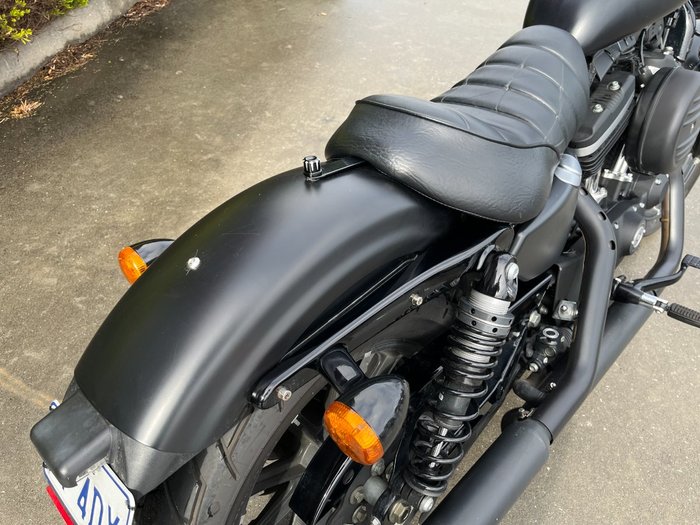 2016 HARLEY-DAVIDSON XL883 IRON 883 Black