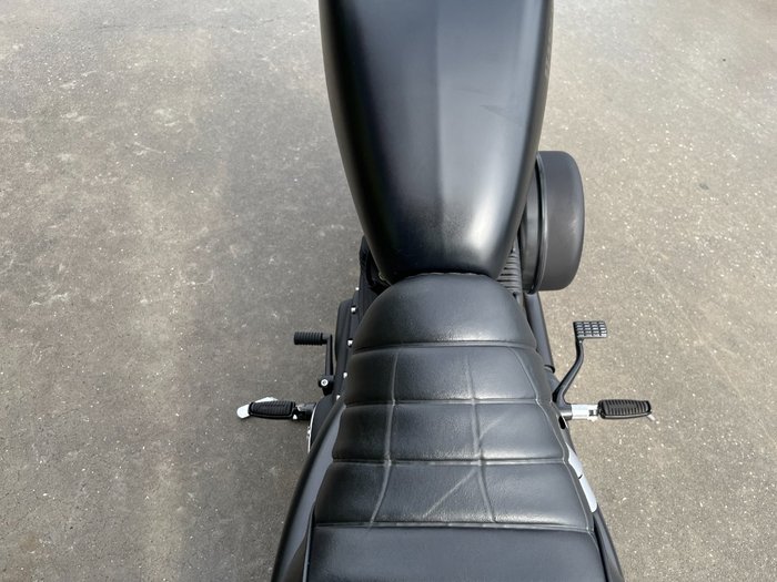 2016 HARLEY-DAVIDSON XL883 IRON 883 Black