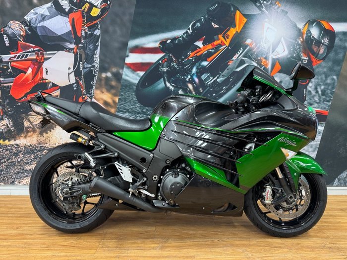 2018 Kawasaki NINJA ZX-14R (BREMBO OHLINS) BLAZED GREEN/METALLIC GRAY