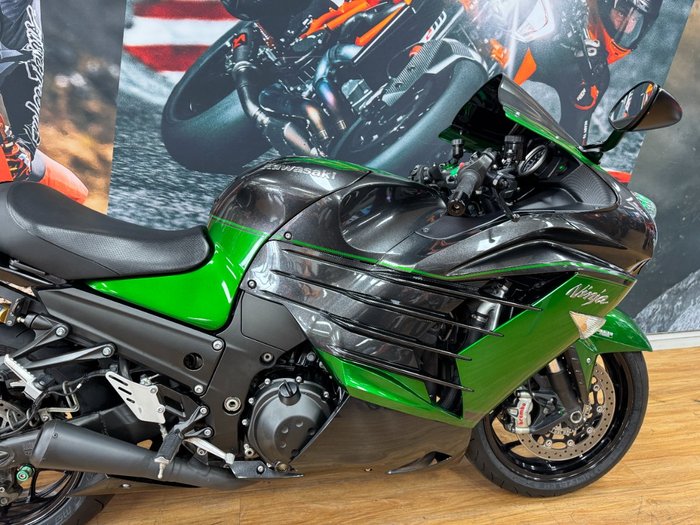 2018 Kawasaki NINJA ZX-14R (BREMBO OHLINS) BLAZED GREEN/METALLIC GRAY