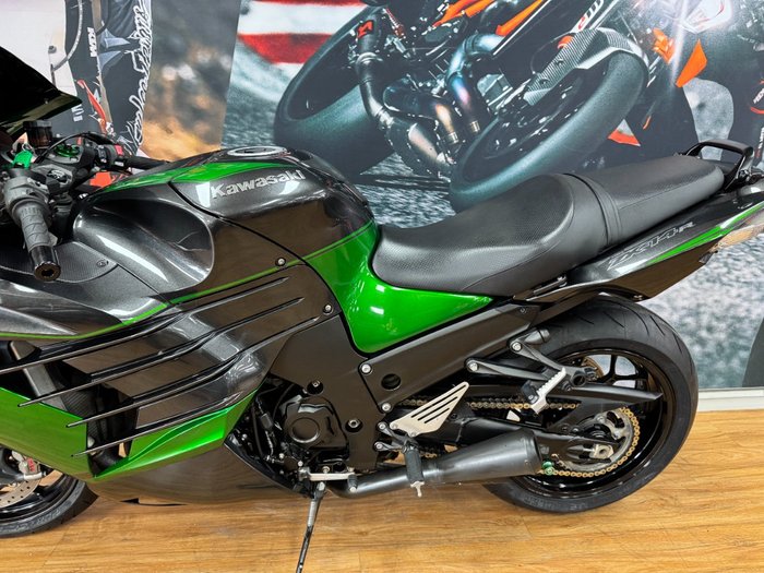2018 Kawasaki NINJA ZX-14R (BREMBO OHLINS) BLAZED GREEN/METALLIC GRAY
