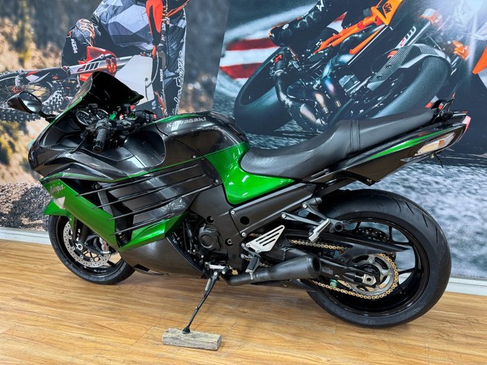 2018 Kawasaki NINJA ZX-14R (BREMBO OHLINS) BLAZED GREEN/METALLIC GRAY