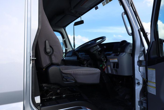 2023 Fuso Canter 4X4 Fuso Canter 4x4 Crew Cab with Alloy Tray Silver