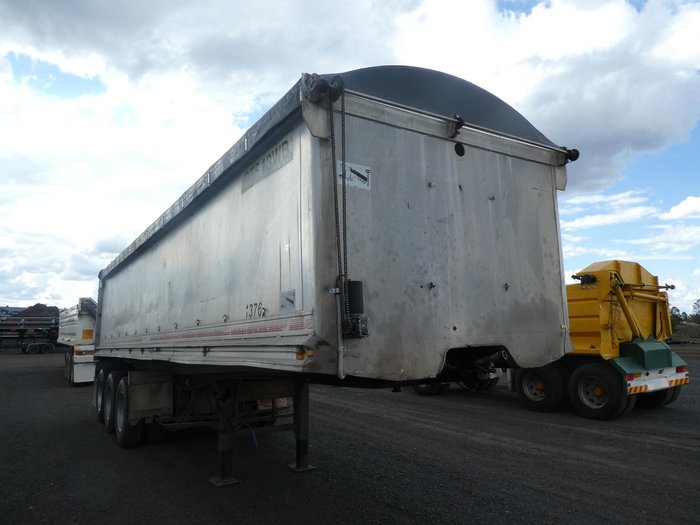 2000 HERCULES Tipper