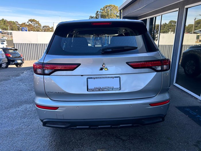2021 Mitsubishi Outlander ES ZM MY22 Sterling Silver