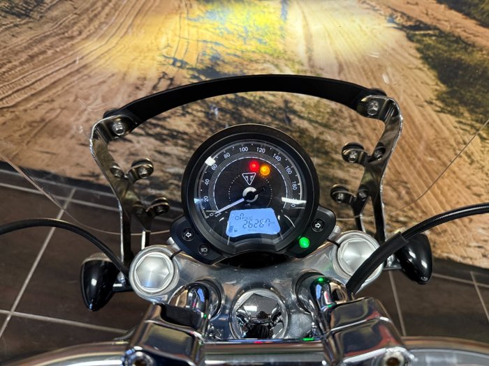 2018 Triumph SPEEDMASTER BLACK