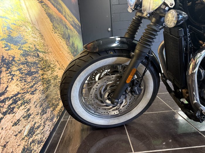 2018 Triumph SPEEDMASTER BLACK