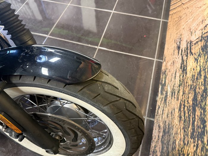 2018 Triumph SPEEDMASTER BLACK