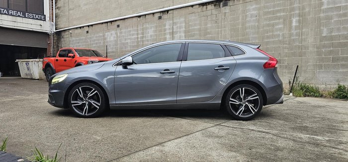 2016 Volvo V40 T5 R-Design MY17 Osmium Grey