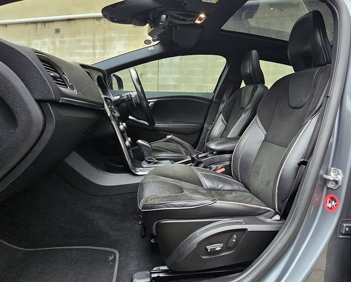2016 Volvo V40 T5 R-Design MY17 Osmium Grey