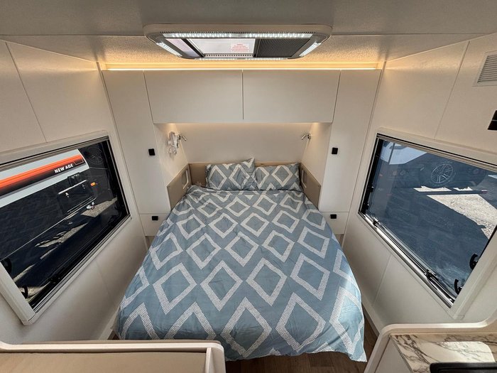 2025 New Age Caravans Manta Ray Mr16 Adventurer