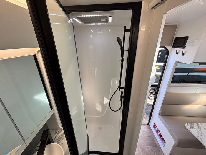 2025 New Age Caravans Manta Ray Mr16 Adventurer