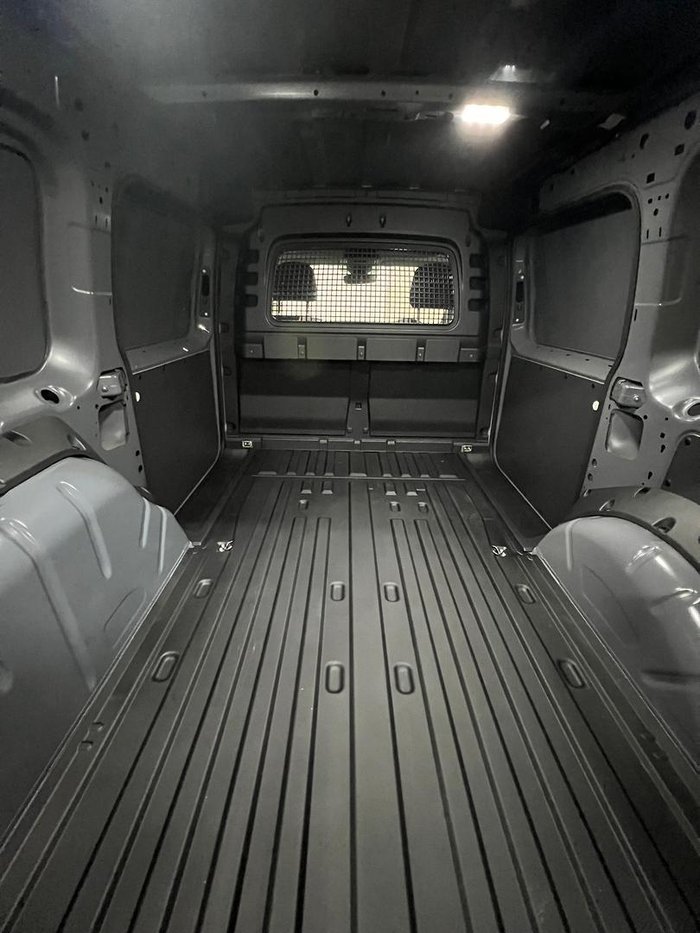 2025 Volkswagen Caddy TDI320