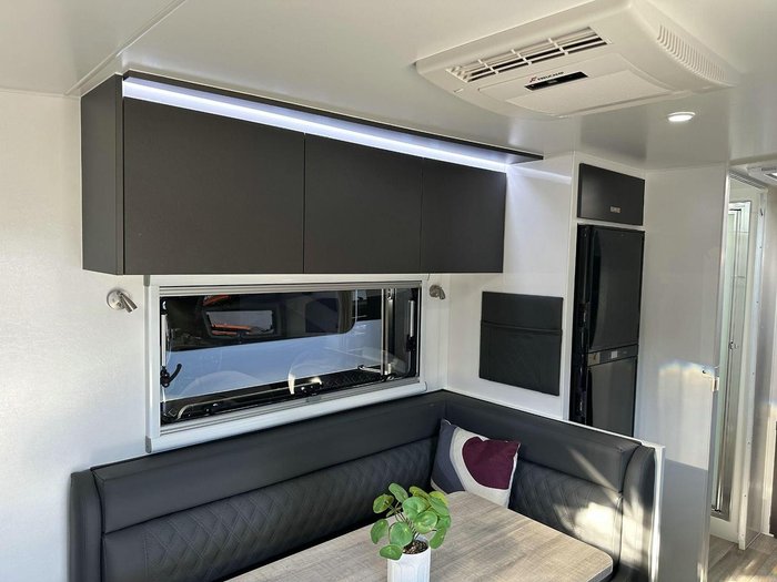 2025 Essential Caravans A Class F1-5 20'6