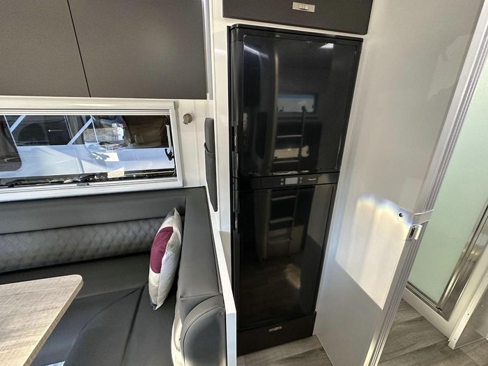 2025 Essential Caravans A Class F1-5 20'6