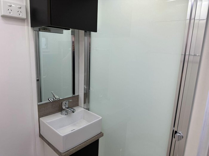 2025 Essential Caravans A Class F1-5 20'6