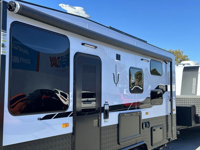 2025 Essential Caravans A Class F1-5 20'6