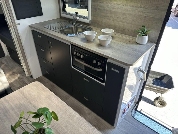 2025 Essential Caravans A Class F1-5 20'6