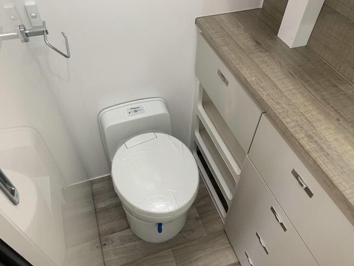 2025 Essential Caravans Ranger V1-0 17'4