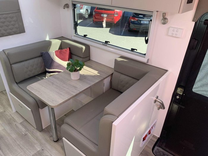 2025 Essential Caravans Ranger V1-0 17'4