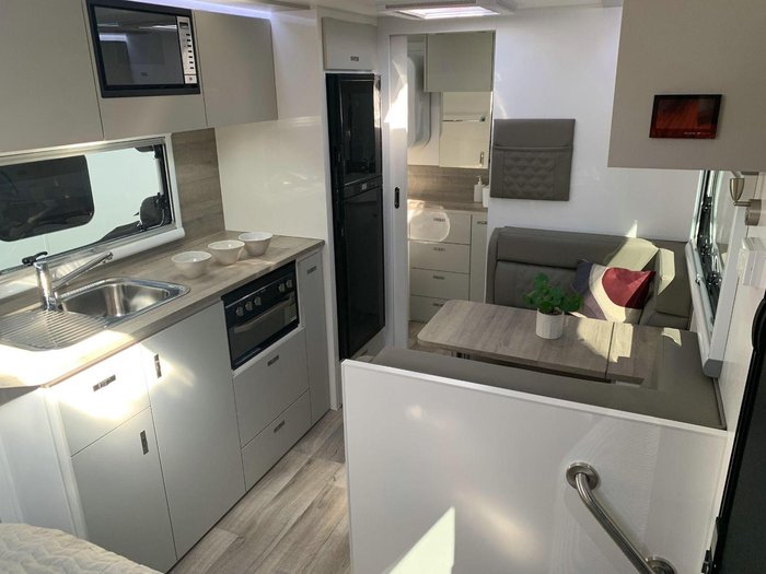 2025 Essential Caravans Ranger V1-0 17'4