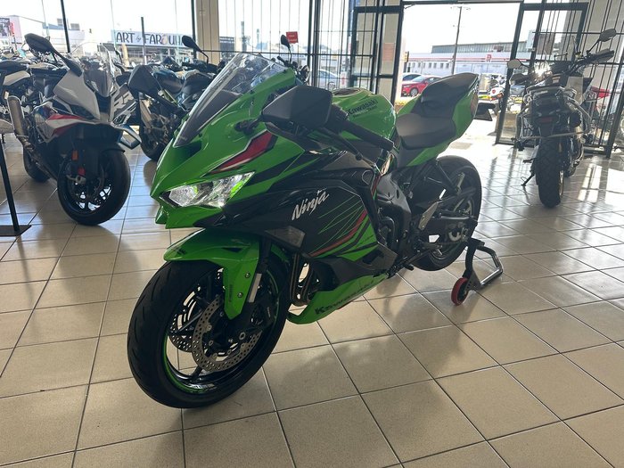 2024 Kawasaki Ninja ZX-4RR KRT Edition Ninja Green