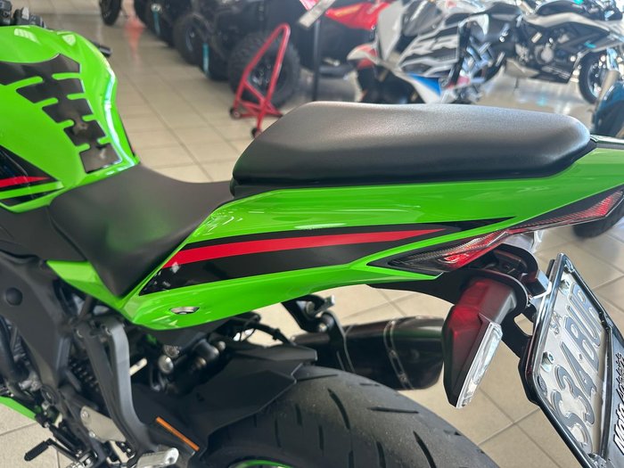 2024 Kawasaki Ninja ZX-4RR KRT Edition Ninja Green