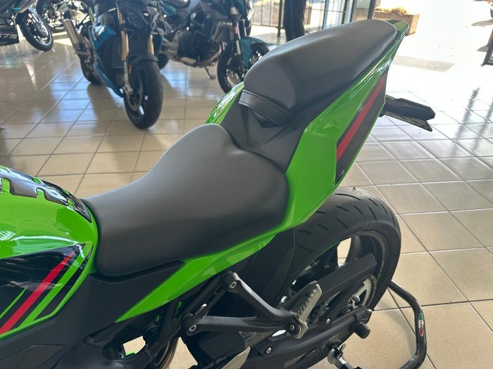 2024 Kawasaki Ninja ZX-4RR KRT Edition Ninja Green