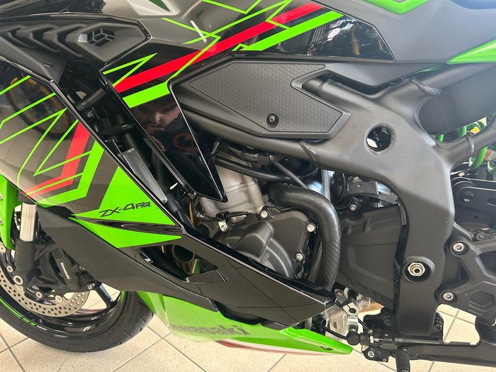 2024 Kawasaki Ninja ZX-4RR KRT Edition Ninja Green