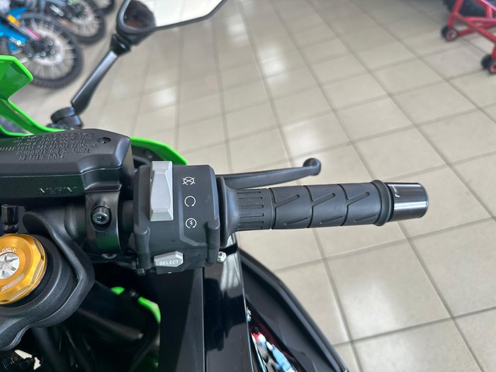 2024 Kawasaki Ninja ZX-4RR KRT Edition Ninja Green