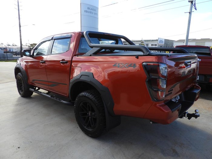 2025 Isuzu D-MAX BLADE