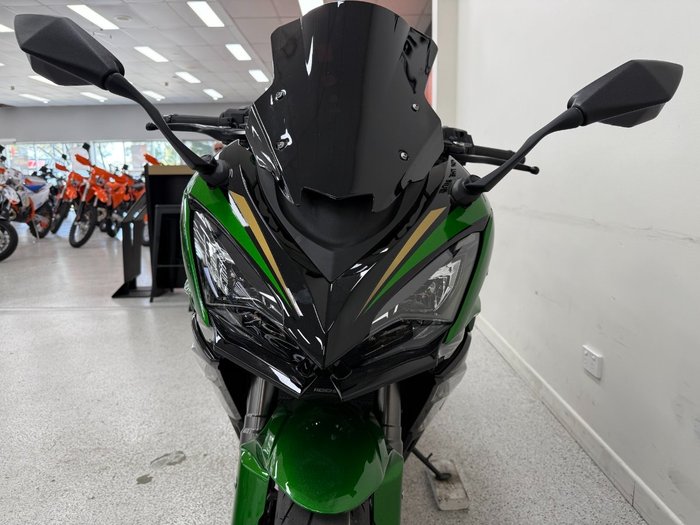 2025 Kawasaki NINJA 1000SX Green