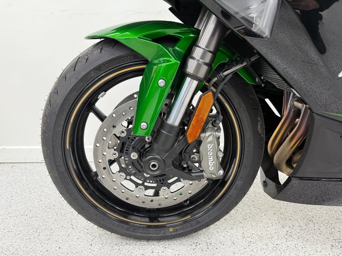 2025 Kawasaki NINJA 1000SX Green