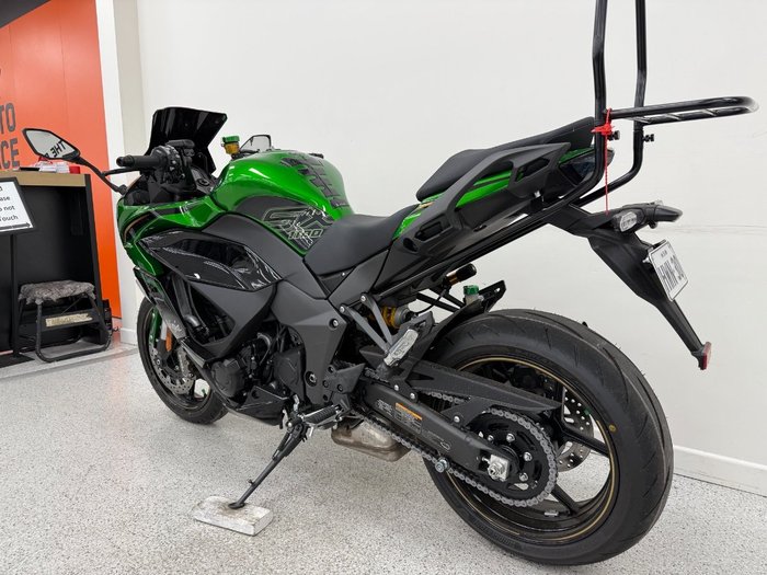 2025 Kawasaki NINJA 1000SX Green