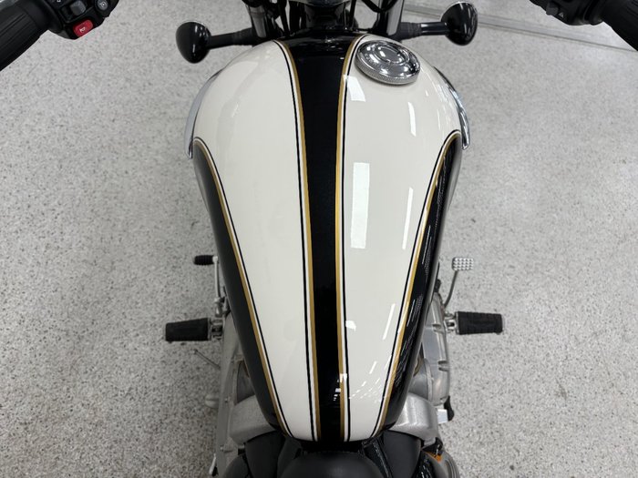 2018 Triumph BONNEVILLE SPEEDMASTER Black