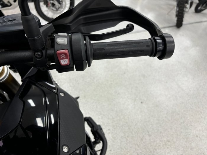 2020 BMW Motorrad S 1000 XR TRIPLE BLACK Black