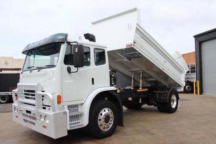 2013 Iveco Acco 2350G 280 WHITE