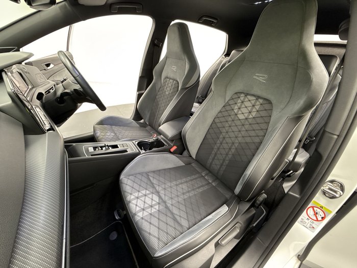 2021 Volkswagen Golf 110TSI R-Line