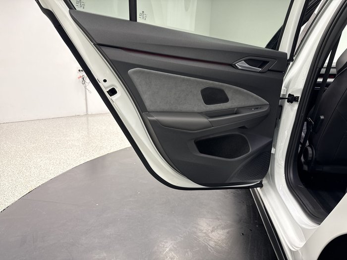 2021 Volkswagen Golf 110TSI R-Line