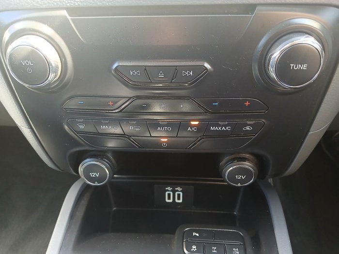2017 Ford Everest Trend