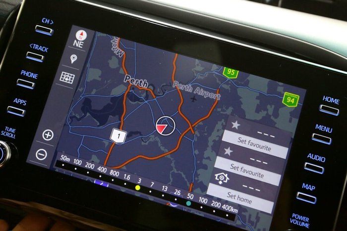 2025 Toyota Hilux SR5 48V