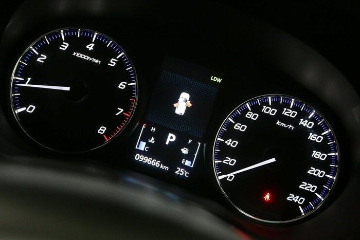 2020 Mitsubishi Outlander LS
