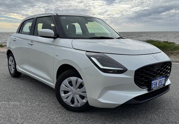 2025 Suzuki Swift Hybrid UZ Pure White
