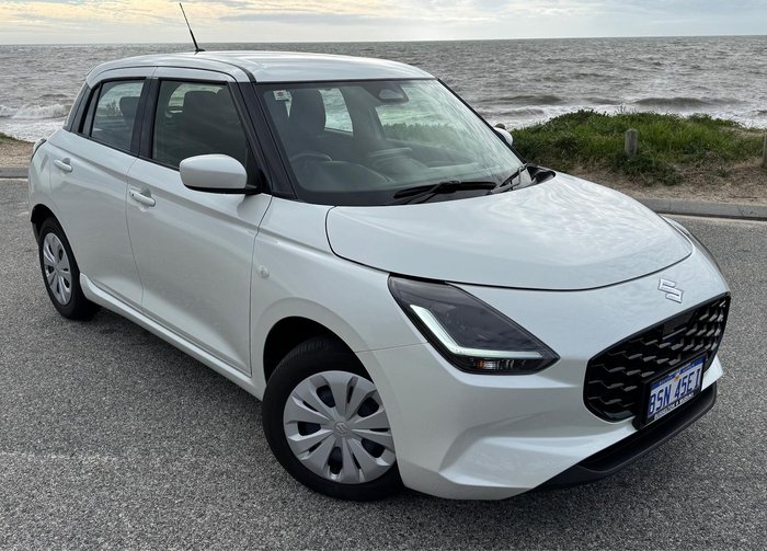 2025 Suzuki Swift Hybrid UZ Pure White
