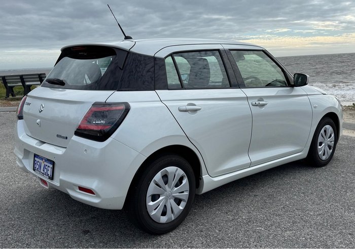 2025 Suzuki Swift Hybrid UZ Pure White