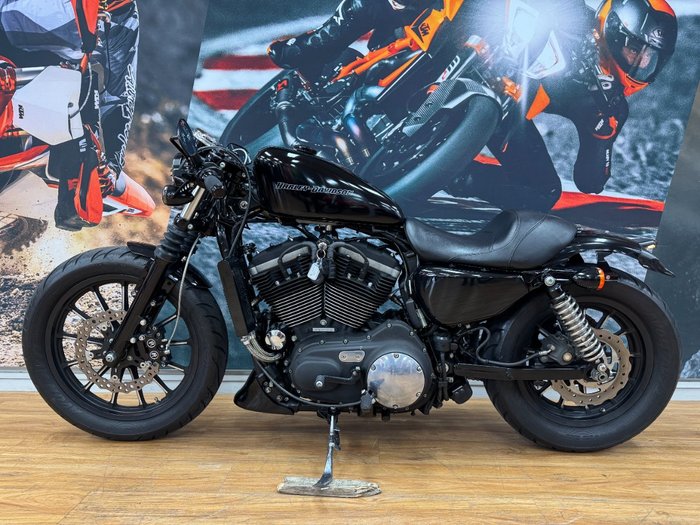 2011 HARLEY-DAVIDSON XL883 IRON 883 BLACK