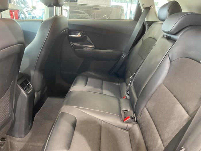 2021 Kia Niro Hybrid S