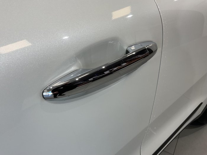 2021 Kia Niro Hybrid S