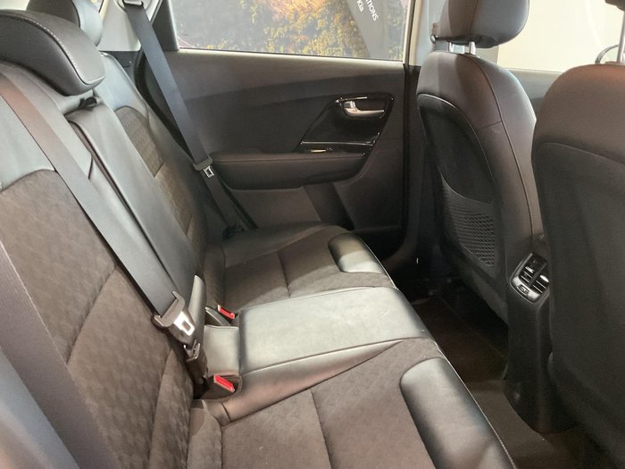 2021 Kia Niro Hybrid S